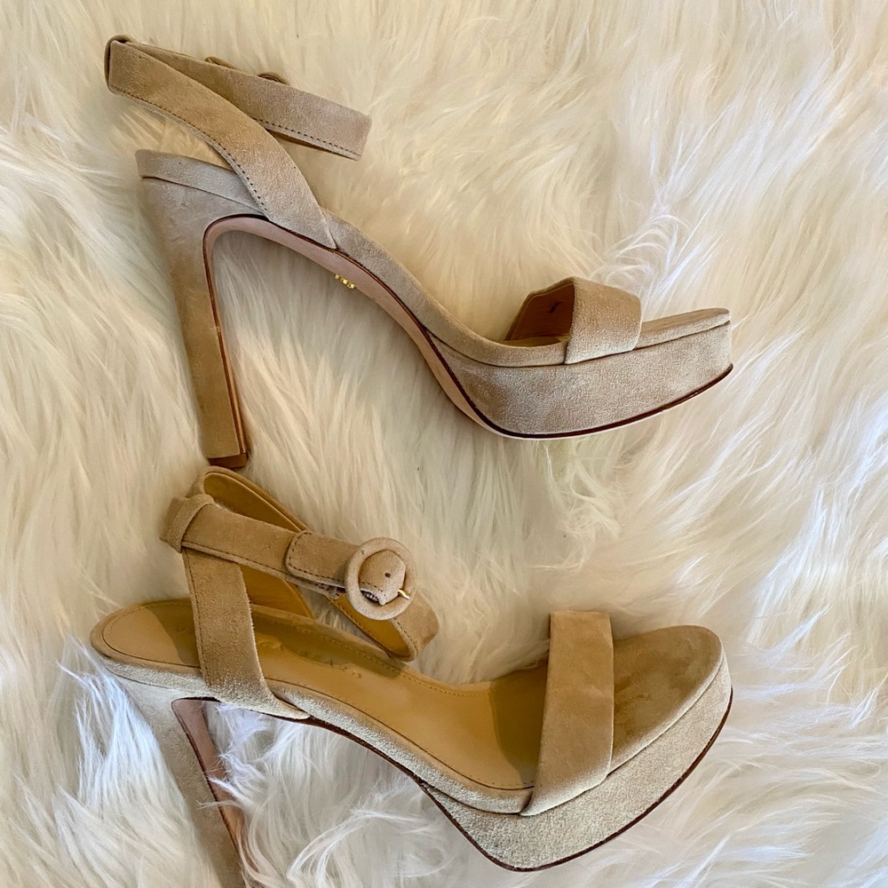 Veronica Beard Darcelle Ankle Strap Stiletto
Sandal
